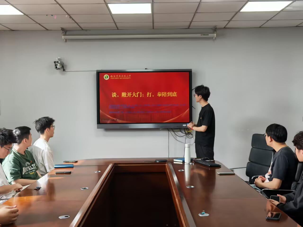 C1596EE78D7D4A58DFD5CF70E05D251A.jpg